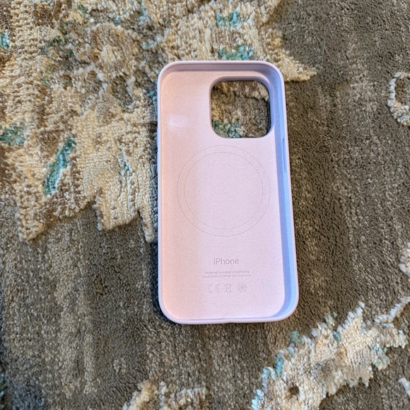 Lilac Apple Silicone iPhone 14 Pro Case - Picture 4 of 4